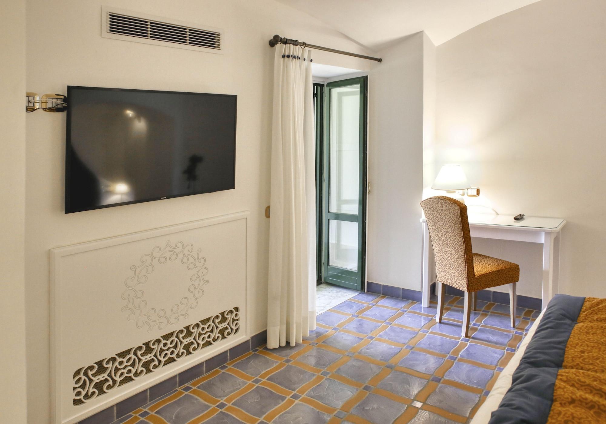 Palazzo Confalone ราเวลโล ภายนอก รูปภาพ